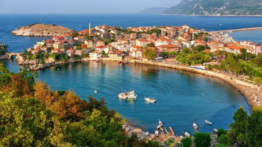 🌊 GÜNÜRBİRLİK YÜZME MOLALI AMASRA TURU 🌊