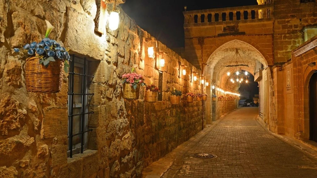 Uçaklı Uzak Şehir Mardin Midyat Turu / 2 Gece Otel Konaklamalı / İstanbul Çıkışlı