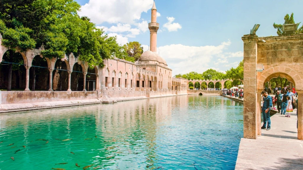 Uçaklı Butik Şanlıurfa Mardin Diyarbakır Turu / 2 Gece Otel Konaklamalı / İstanbul Çıkışlı