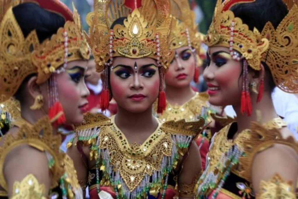 Uluwatu Temple and Kecak fire dance