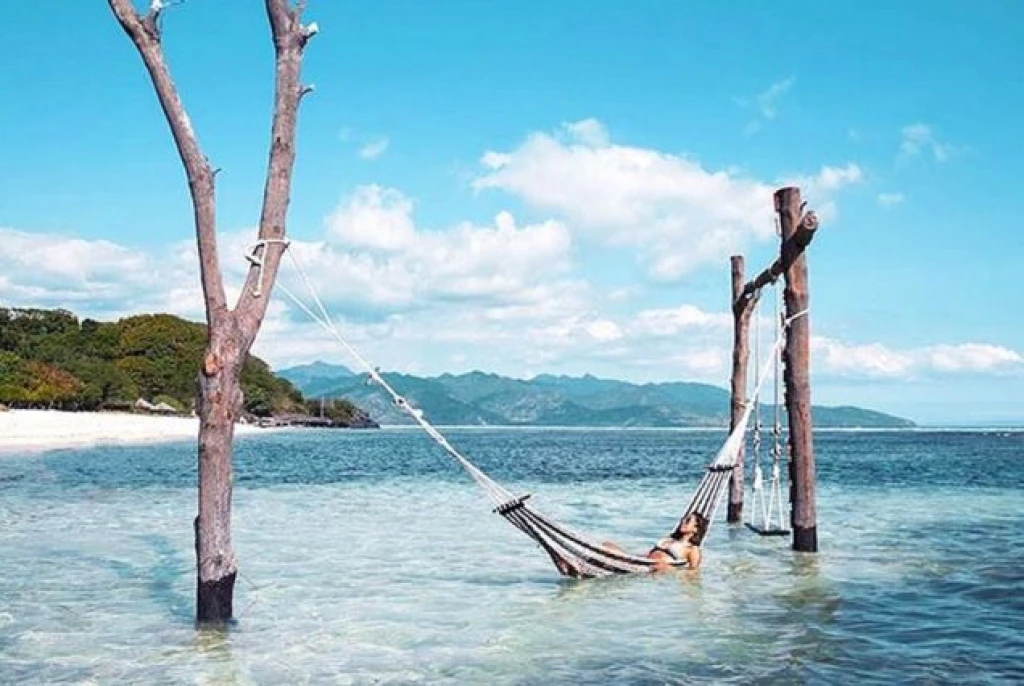 Gili Islands Tour - With Accommodation