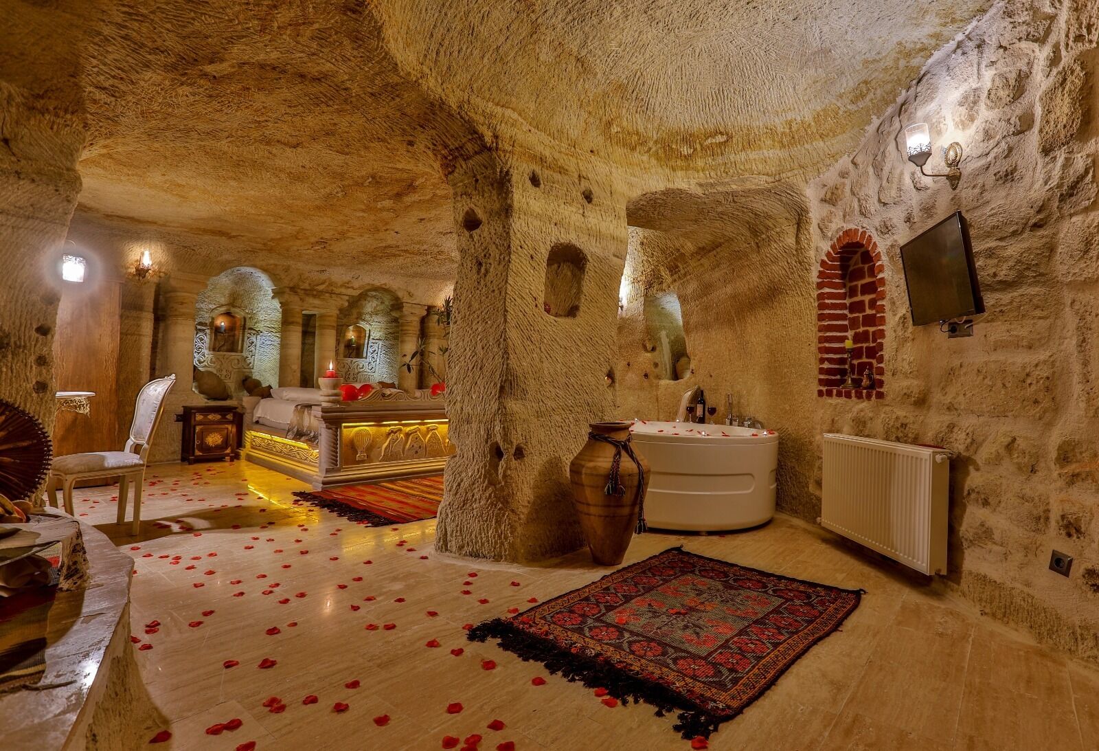 Cappadocia Honeymoon Tour: Love in the Sky