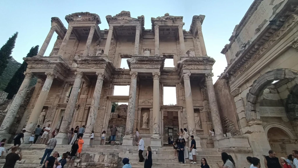Ephesus Ancient City Tour: Guided Day Trip