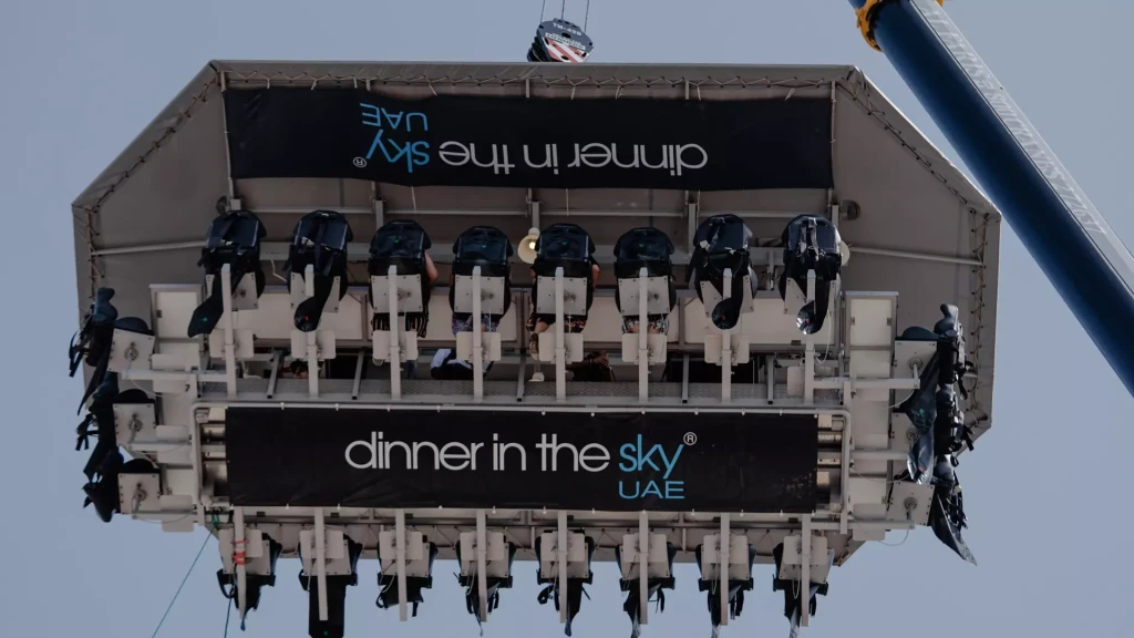Dinner in the Sky Dubai | 50 Metrede Yemek Deneyimi