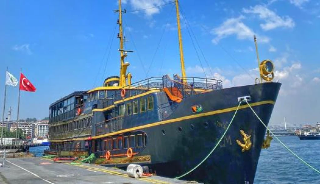 Bosphorus Boat Tour and Fairy-Tale Istanbul Tour