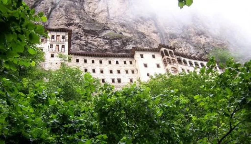 Bursa Çıkışlı Karadeniz Rüyası ve Batum Turu 5 Gece Otel Konaklamalı