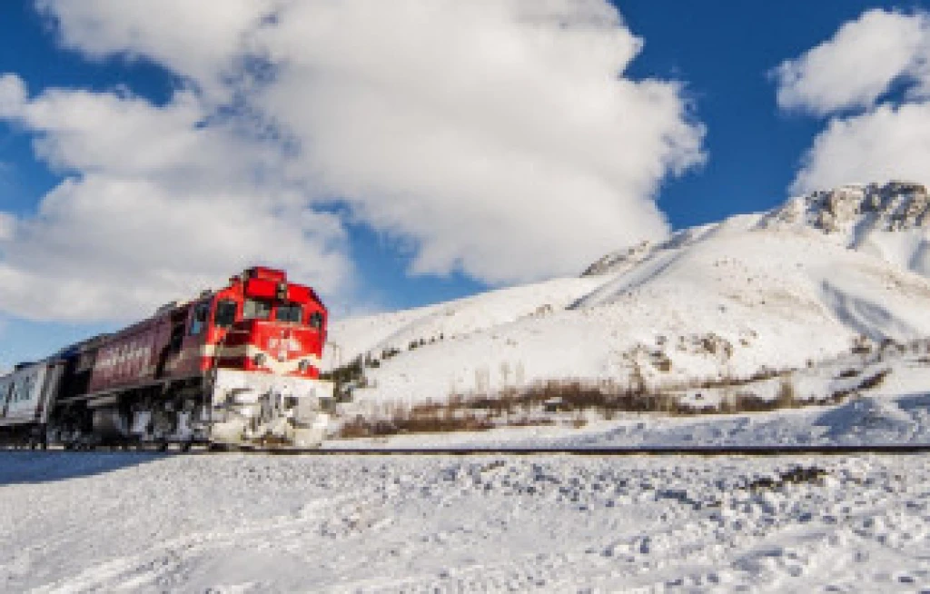 Touristic Eastern Express Kars Tour (Departing from Istanbul - Train Outbound - Return by Plane)