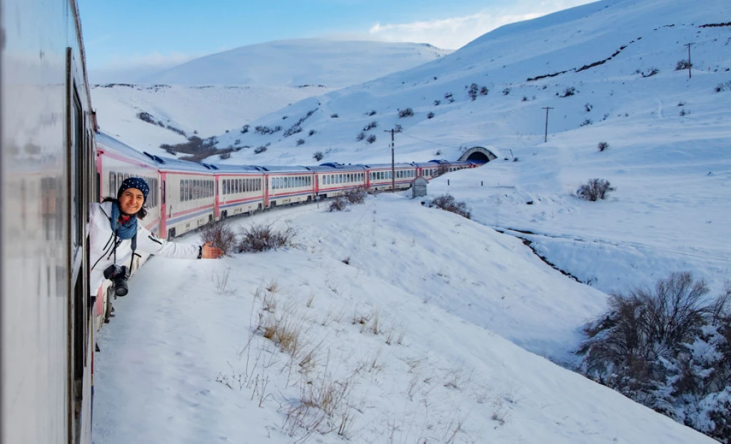 Touristic Eastern Express Kars Tour (Departing from Istanbul - Train Outbound - Return by Plane)