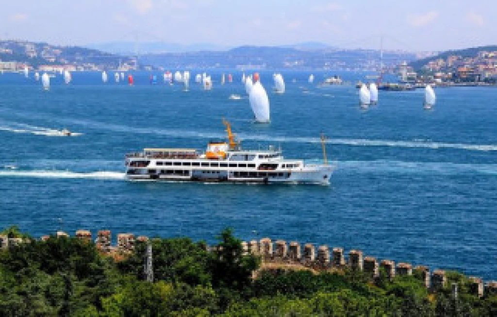 Istanbul Bosphorus Tour (Day Trip from Bursa)