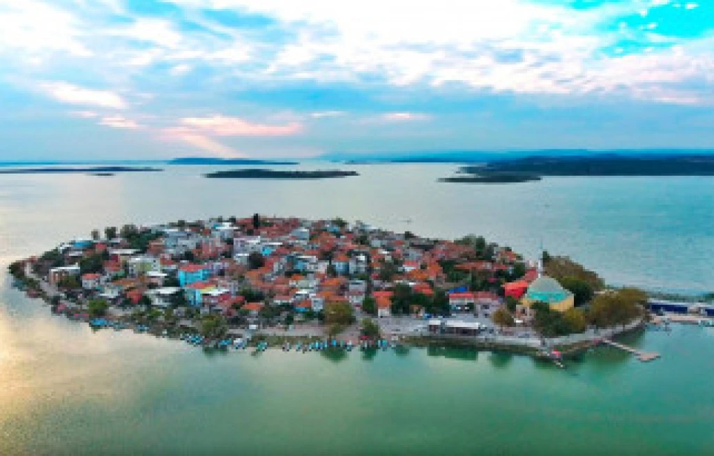 Suuçtu Şelalesi , Karacabey Longozu ,Trilye , Gölyazı Turu