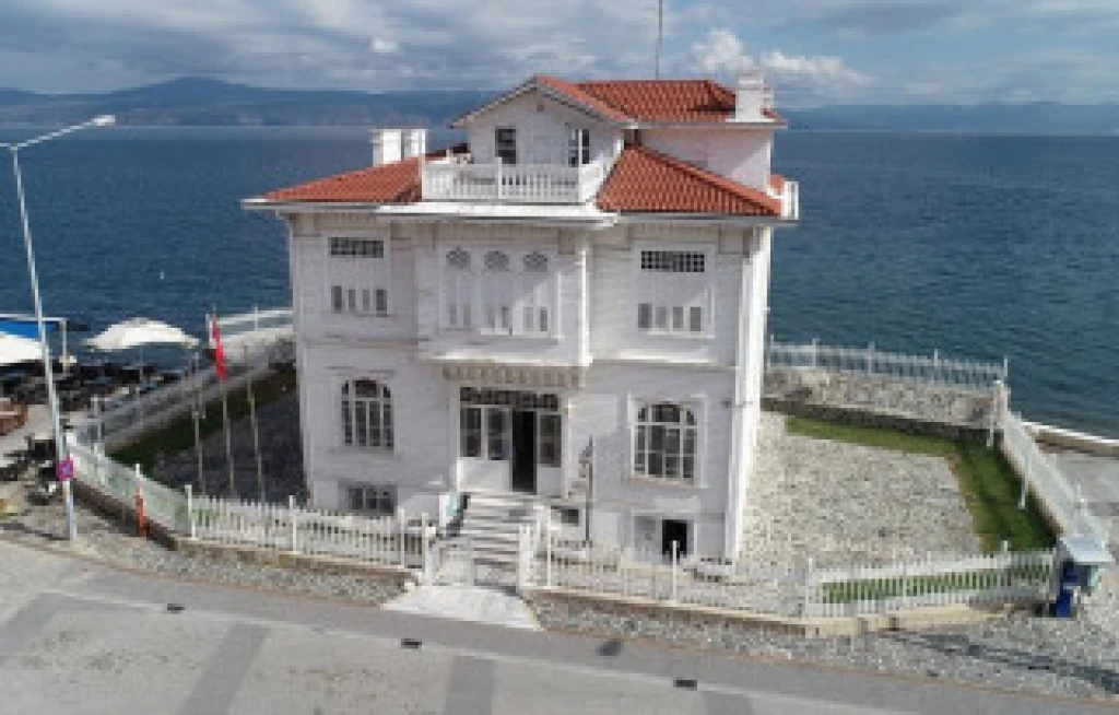 Suuçtu Şelalesi , Karacabey Longozu ,Trilye , Gölyazı Turu