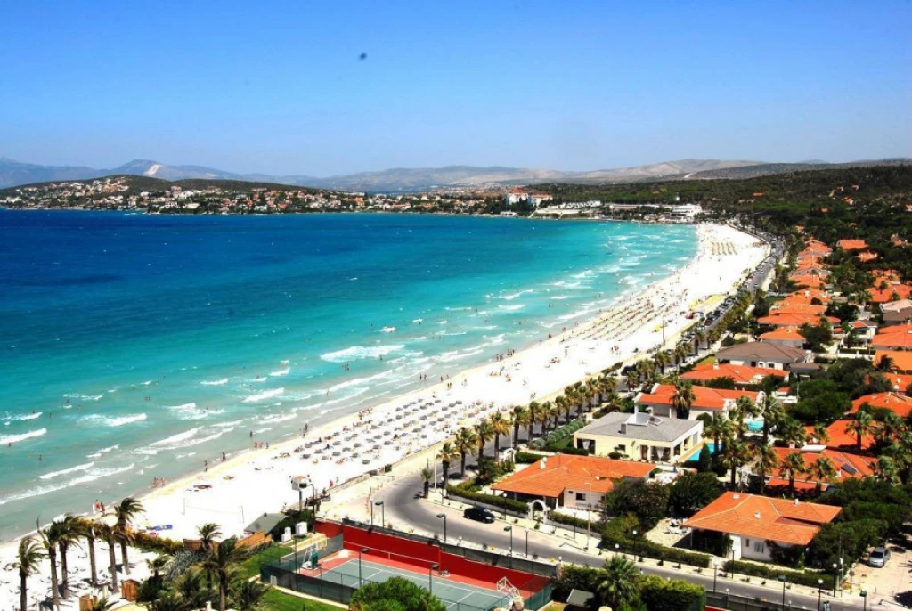 Çeşme Alaçatı Tour from Bursa with Swimming Break