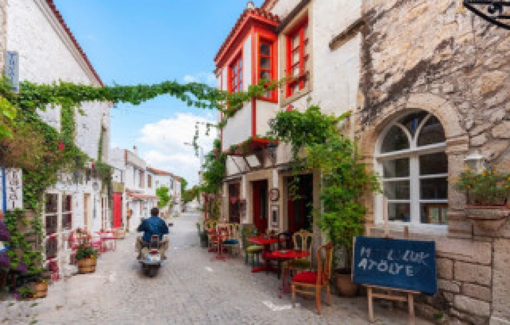 Çeşme Alaçatı Tour from Bursa with Swimming Break