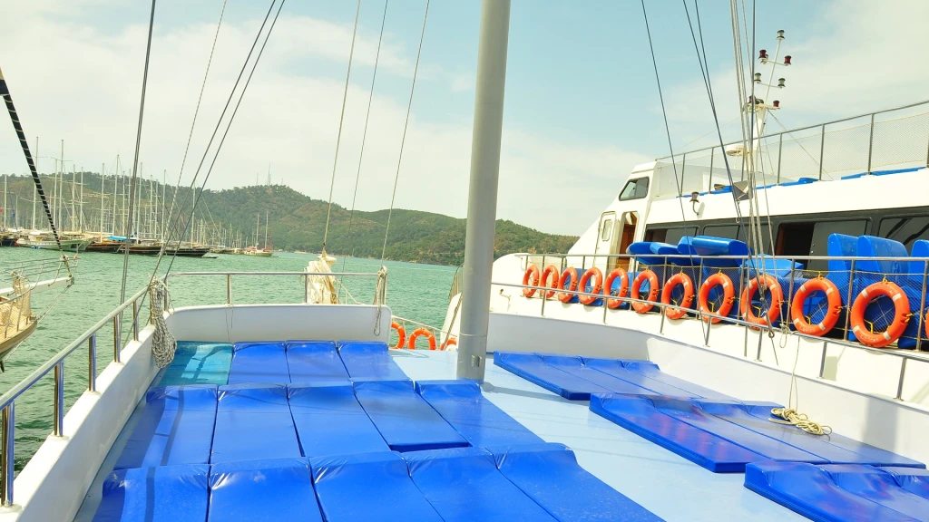 Fethiye 12 Islands Boat Trip with Hotel Transfer & Lunch