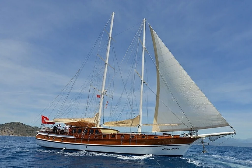 Derin Deniz Gulet - Luxury