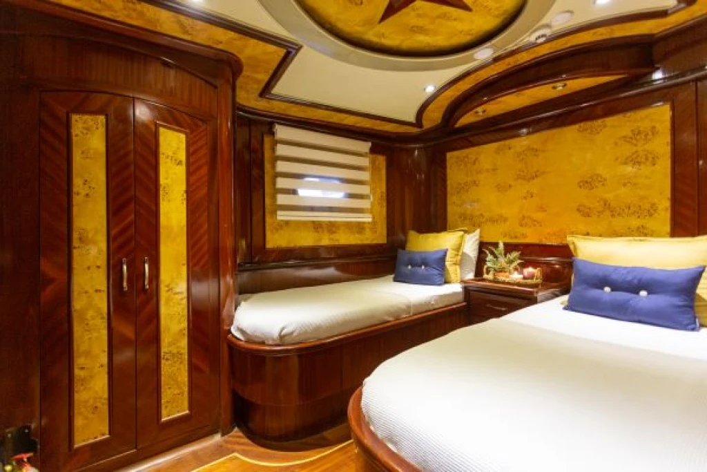 Gulet Yucebey 1 | Luxury Yacht Charter & Blue Cruise