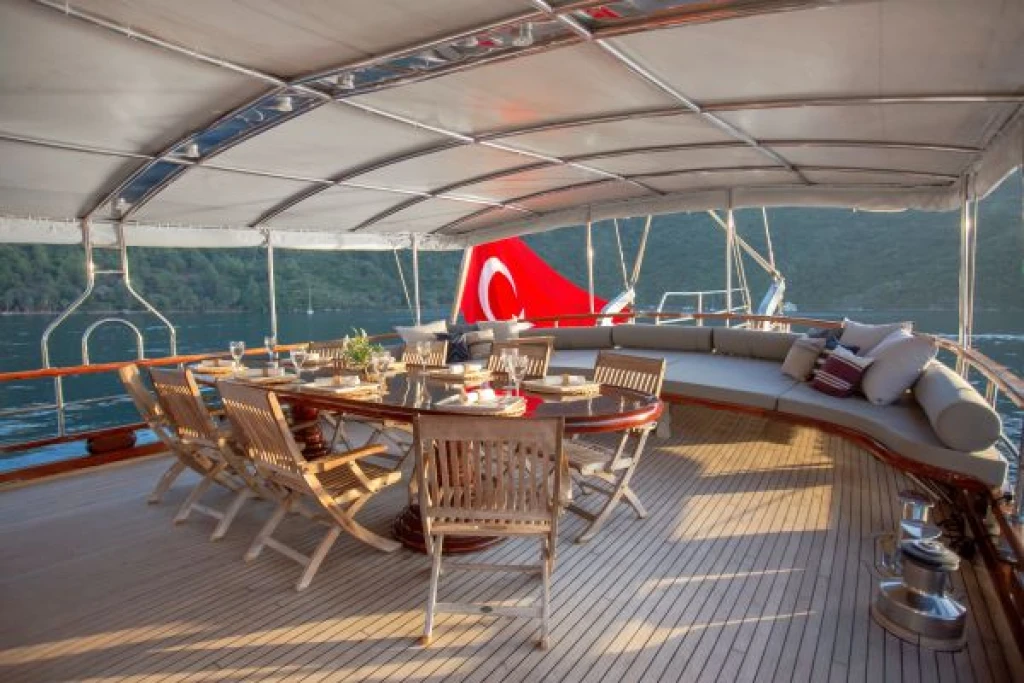 Gulet Yucebey 1 | Luxury Yacht Charter & Blue Cruise