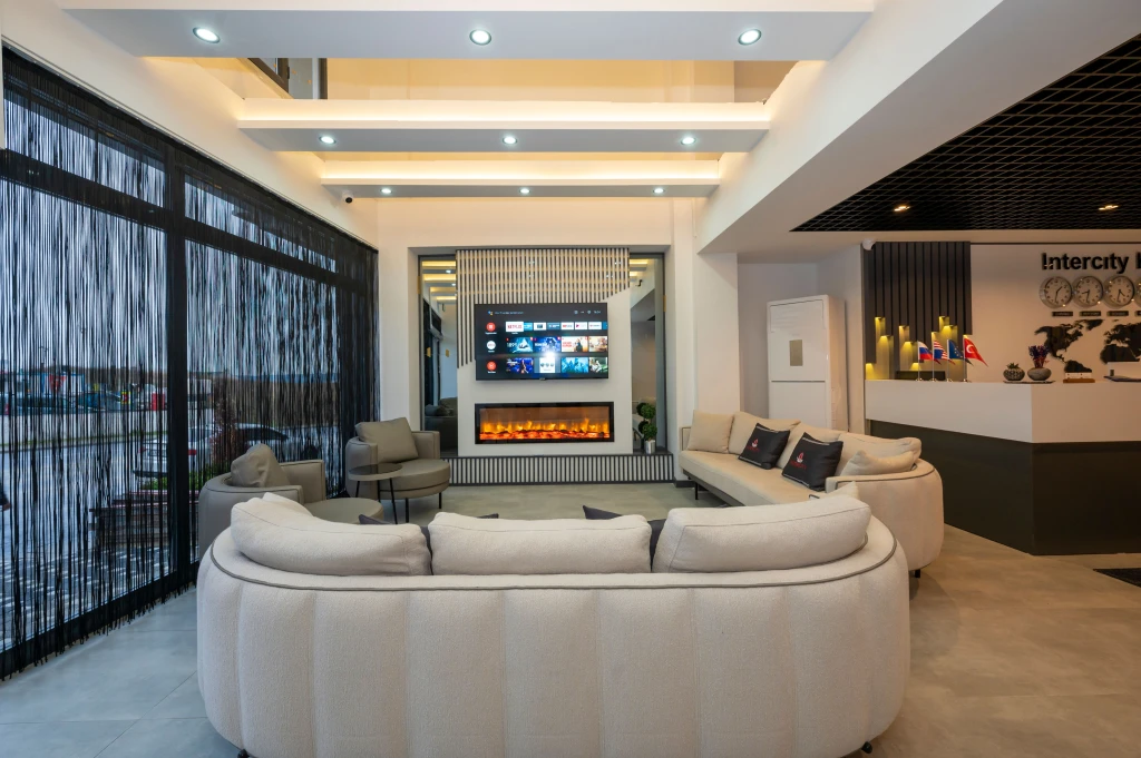 Intercity Airport Hotel
