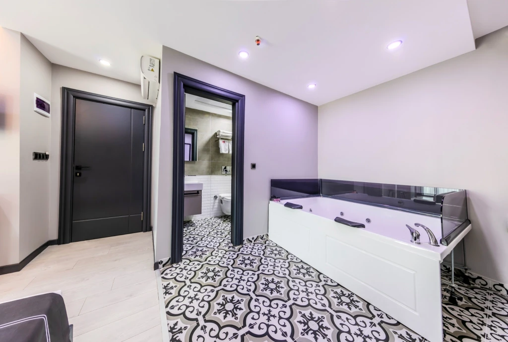 Intercity Airport Hotel