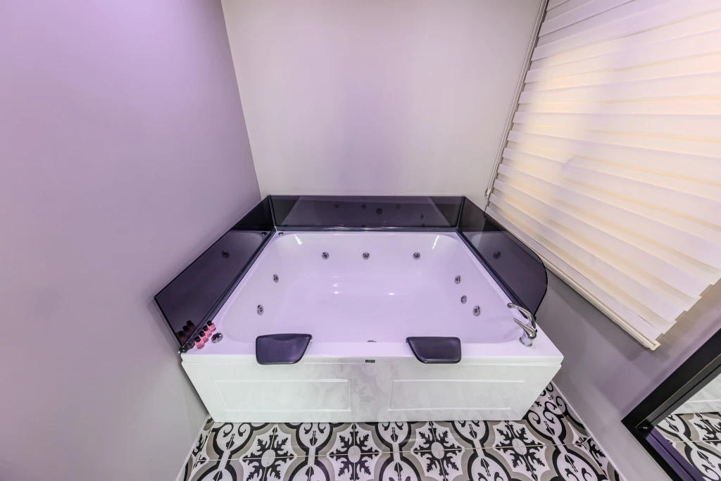 Intercity Airport Hotel