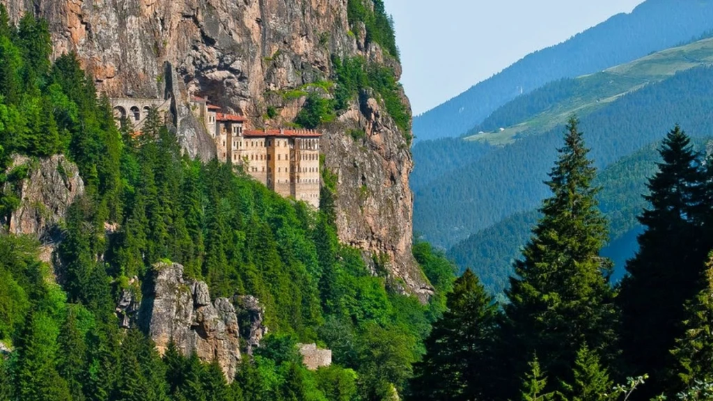 Bursa Çıkışlı Karadeniz Rüyası ve Batum Turu 5 Gece Otel Konaklamalı