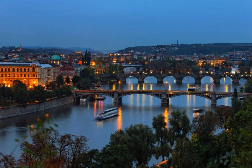 Türk Hava Yolları ile Prag & Viyana & Budapeşte Turu 