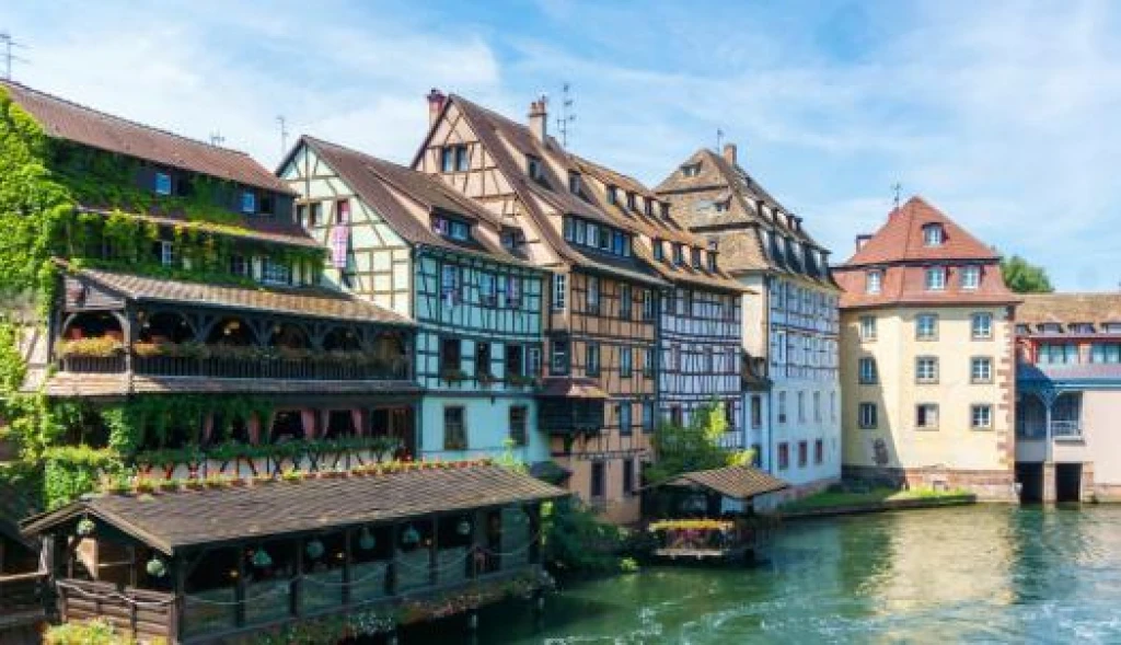 Ajet Airlines Elegant Benelux & Paris & Alsace Tour (CGN-BSL)