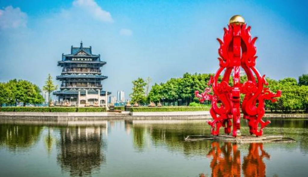 Elegant Legendary Chinese Empire Beijing & Xi’an & Luoyang & Zhengzhou & Shanghai - with Emirates Airlines