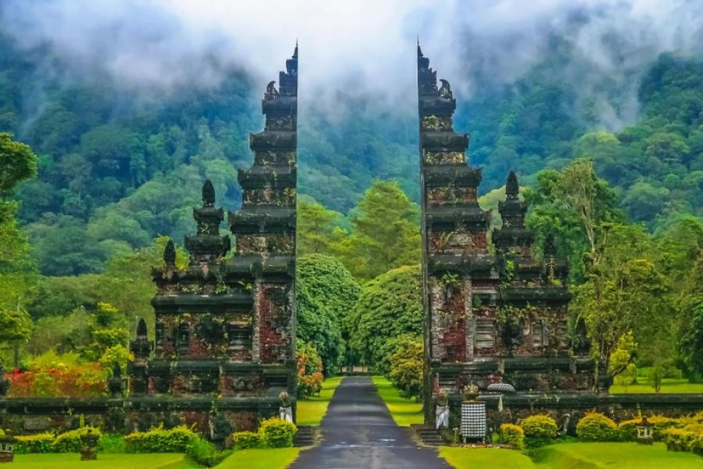 Tour elegante por Ubud y Bali