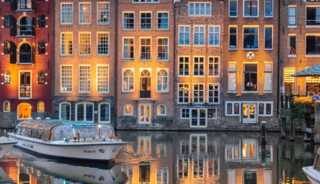 AJet Airlines Maxi Benelux & Paris & Alsace Tour (CGN-BSL)