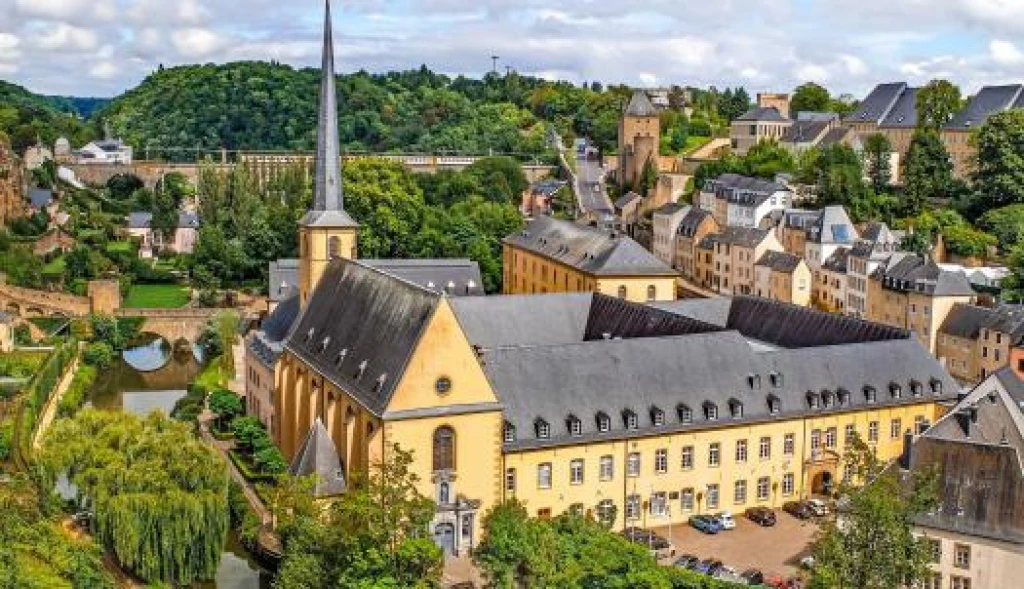 Ajet Hava Yolları ile Maxi Benelüks & Paris & Alsace Turu (BSL-CGN)