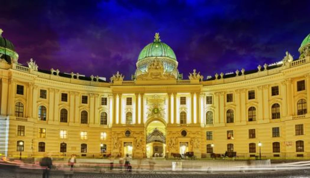 Istanbul, Budapest - Vienna - Prague Tour