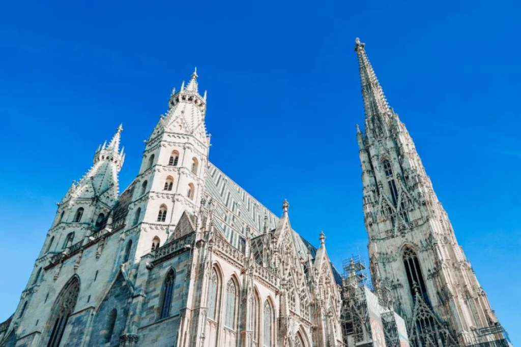Istanbul, Budapest - Vienna - Prague Tour
