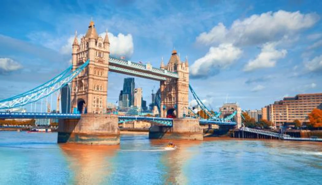 Ajet Hava Yolları ile Royal Londra Turu