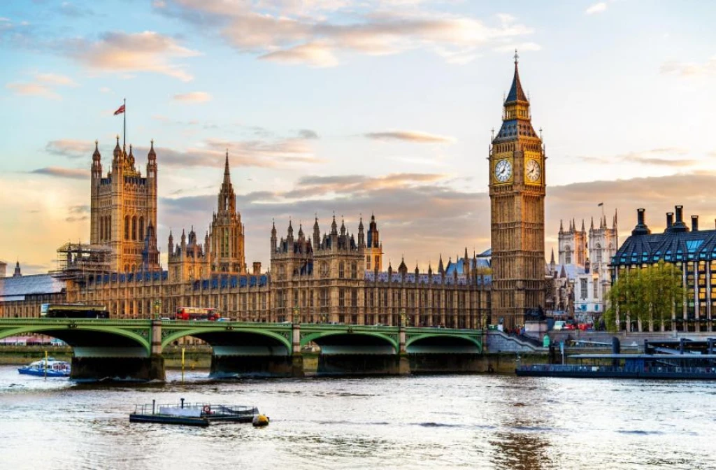 Ajet Hava Yolları ile Royal Londra Turu