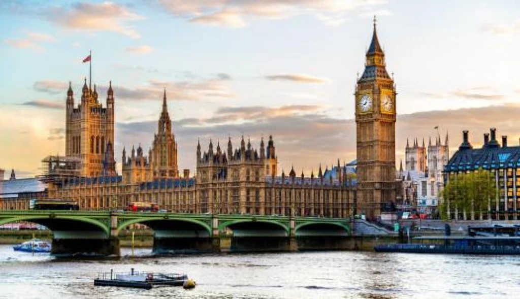 Ajet Hava Yolları ile Royal Londra Turu