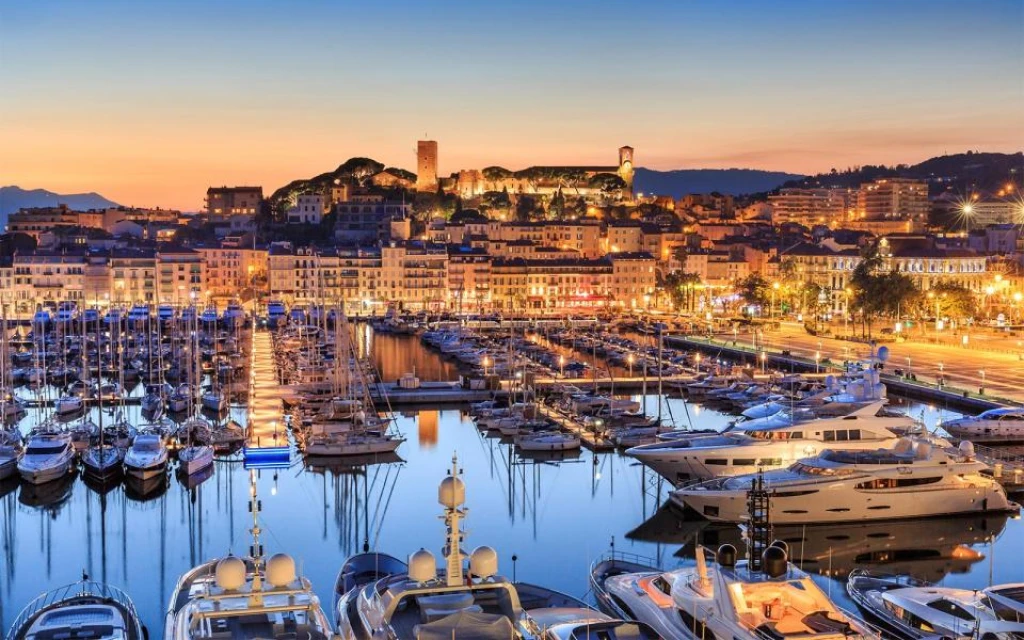 Pegasus Airlines Italy & France & Switzerland & Germany Tour (BGY-BGY)