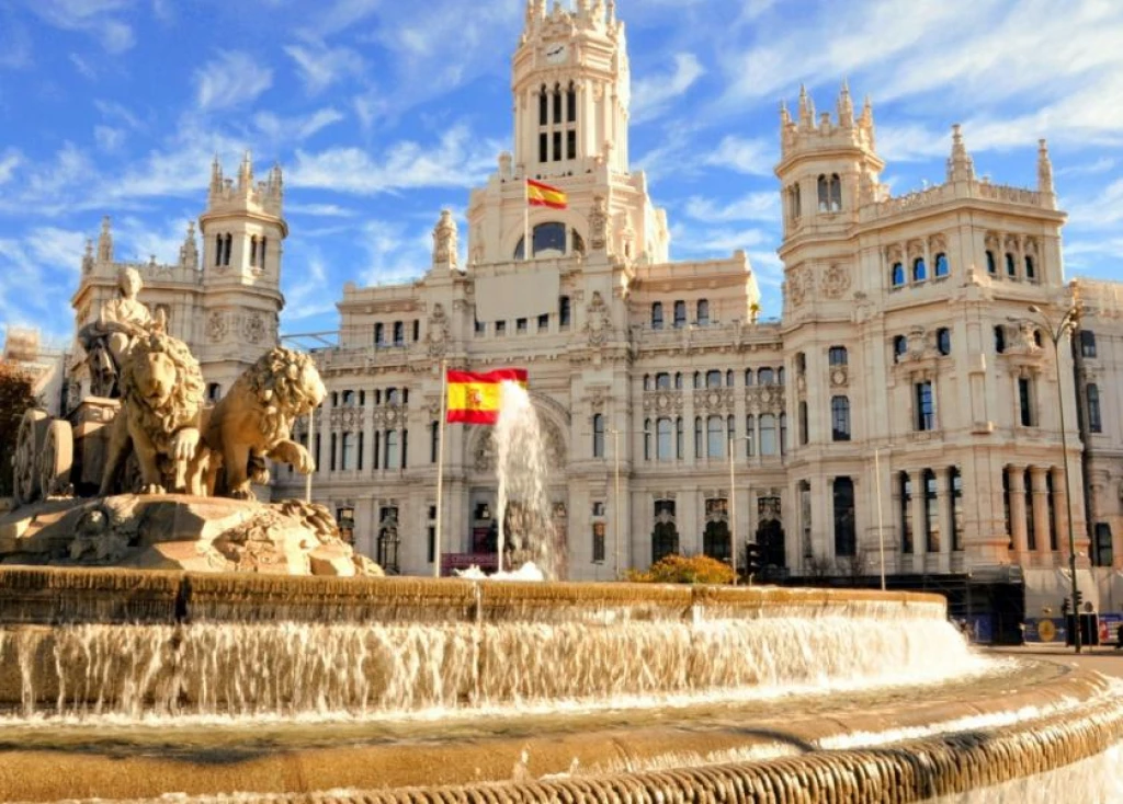 Pegasus Hava Yolları ile Elegant Madrid Valencia Barcelona Turu