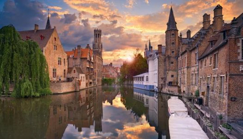 Pegasus Airlines Elegant Benelux & Paris & Alsace Tour (AMS-BSL)