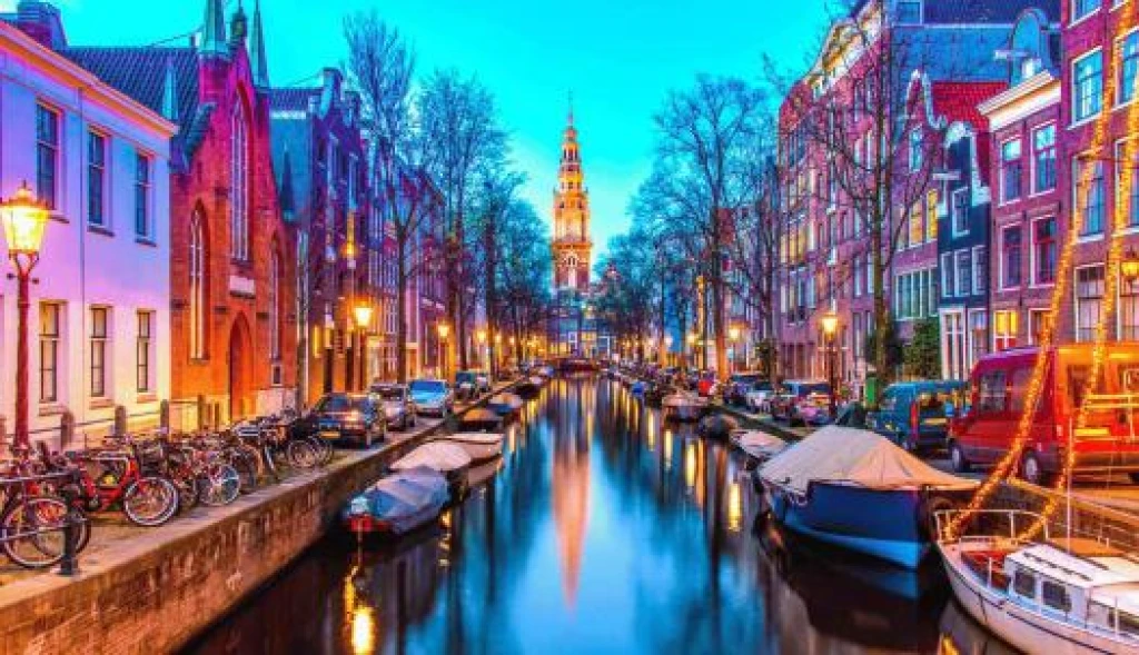 Pegasus Airlines Elegant Benelux & Paris & Alsace Tour (AMS-BSL)