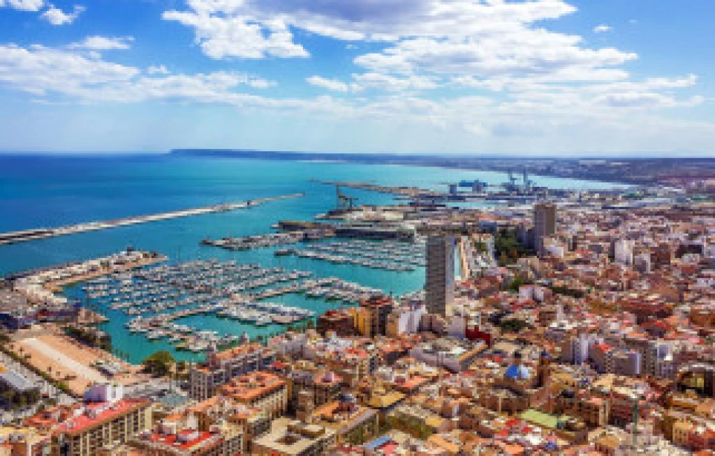 Pegasus Airlines Elegant Spain & Andalusia Tour (BCN-MAD)