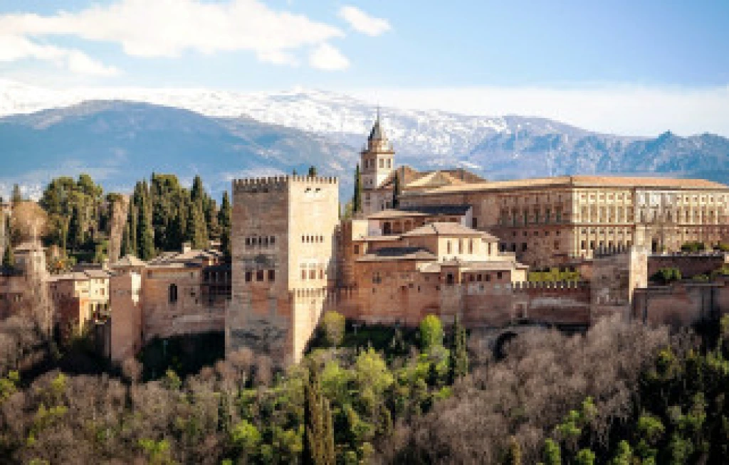 Turkish Airlines Elegant Spain & Andalusia Tour (MAD-BCN)