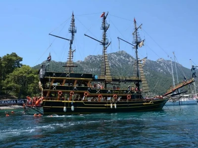 Marmaris Piratenparty-Boots-Kreuzfahrt-Ausflug