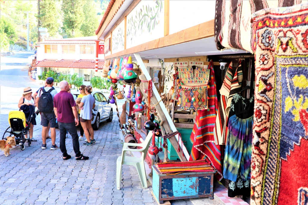 Dorf-Tour in Marmaris mit Wasserfällen und Jesus-Strand