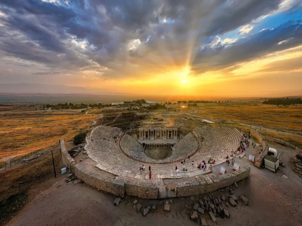 Marmaris: Pamukkale by Night Tour With Cotton Castle Hierapolis