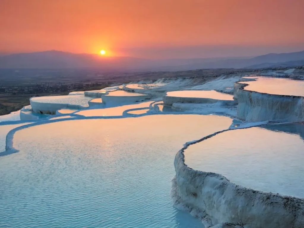 Marmaris: Pamukkale by Night Tour With Cotton Castle Hierapolis