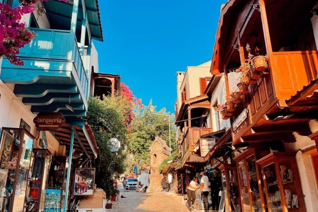زيارة باتارا وكاش وكالكان وشاطئ كابوتاش من فتحية