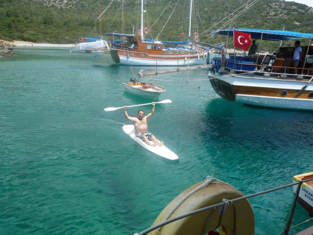 Bodrum Boat Tour to Black Island (Karaada) with Lunch