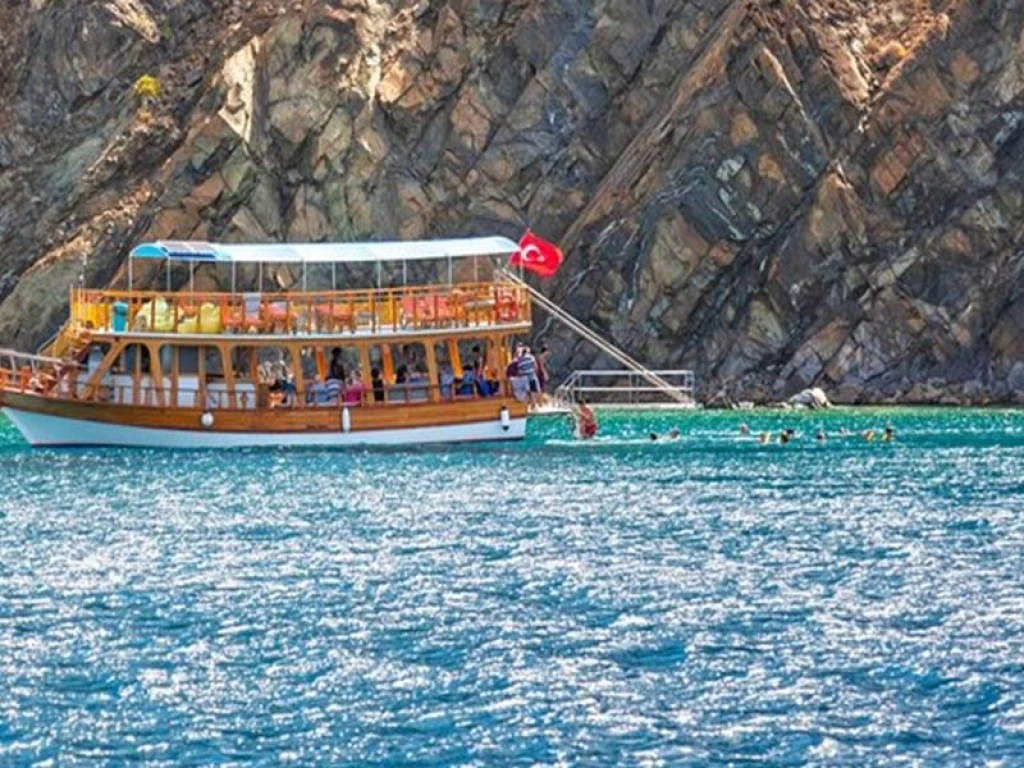 Antalya City Tour with Boat Trip, Waterfalls & Cable Car