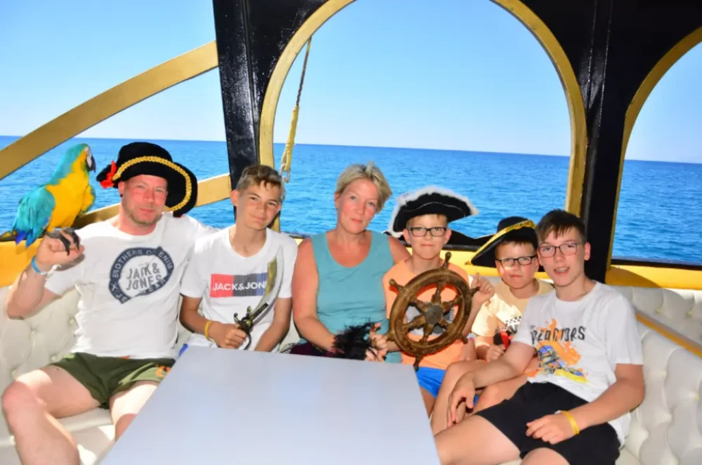 Antalya Pirate Boat Trip With Lunch and Soft Drinks